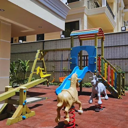 Stunning Luxury With Pool And Security Lägenhet