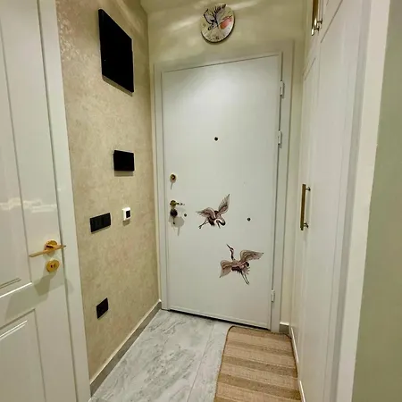 Stunning Luxury With Pool And Security Appartement
