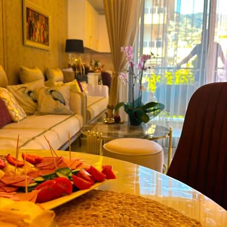 Lägenhet Stunning Luxury With Pool And Security Alanya